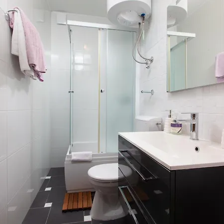 19th Century Stone Art House In Nature Park 别墅 *