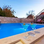 ヴィラ Best Host 2025- Stone Art House マカルスカ