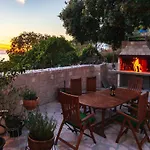 Best Host 2025- Stone Art House マカルスカ