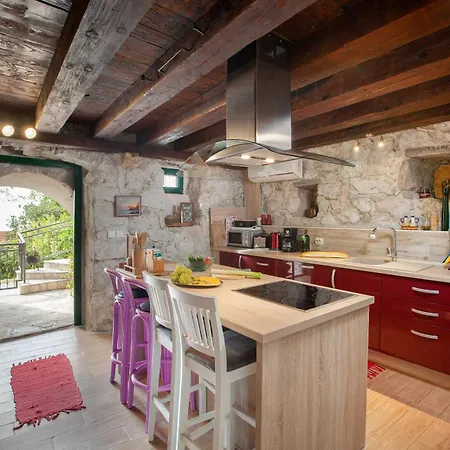 Villa 19th Century Stone Art With Pool & 360 Sea View Terrace In Nature Park Makarska