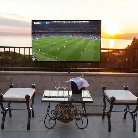 19th Century Stone Art House In Nature Park Villa *