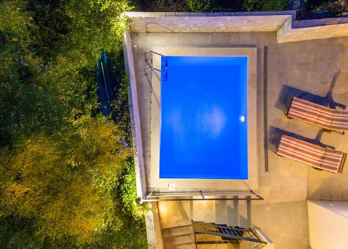 Best Host 2025- Stone Art House Villa *