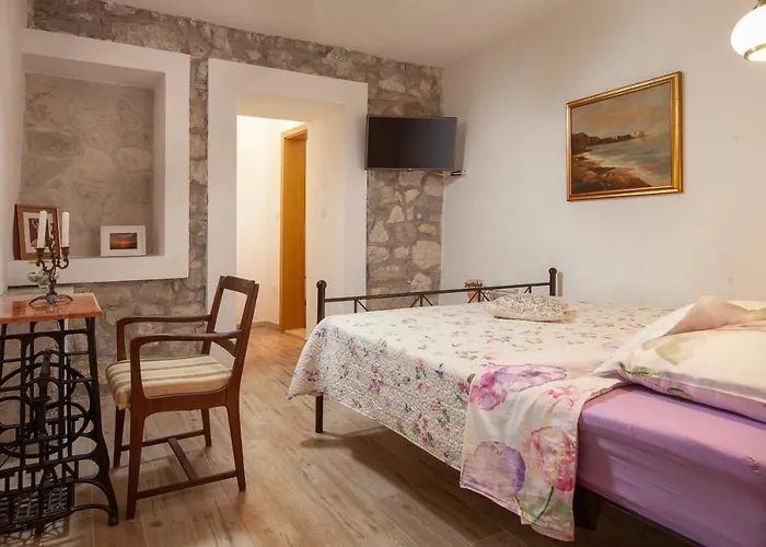 Villa Best Host 2025- Stone Art House