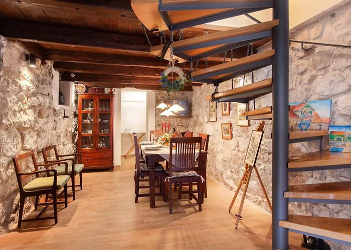 Villa 19th Century Stone Art House In Nature Park *